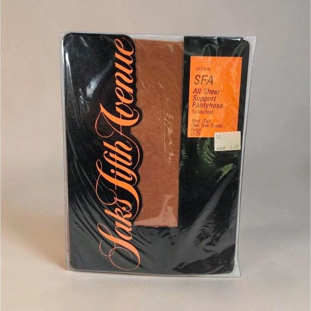 Saks Fifth Avenue All Sheer Support Pantyhose Medium Tall Beige Cl35 NOS NWT